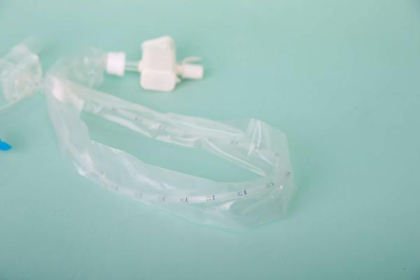 一次性使用吸痰管（密闭型）